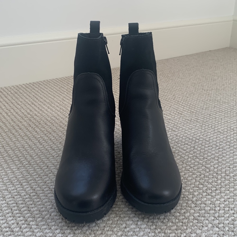 Soludos Dani Shearling Platform Boots